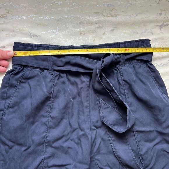 Liz Claiborne Lyocell Elastic Tie Waist Shorts 6” Inseam - Picture 5 of 8